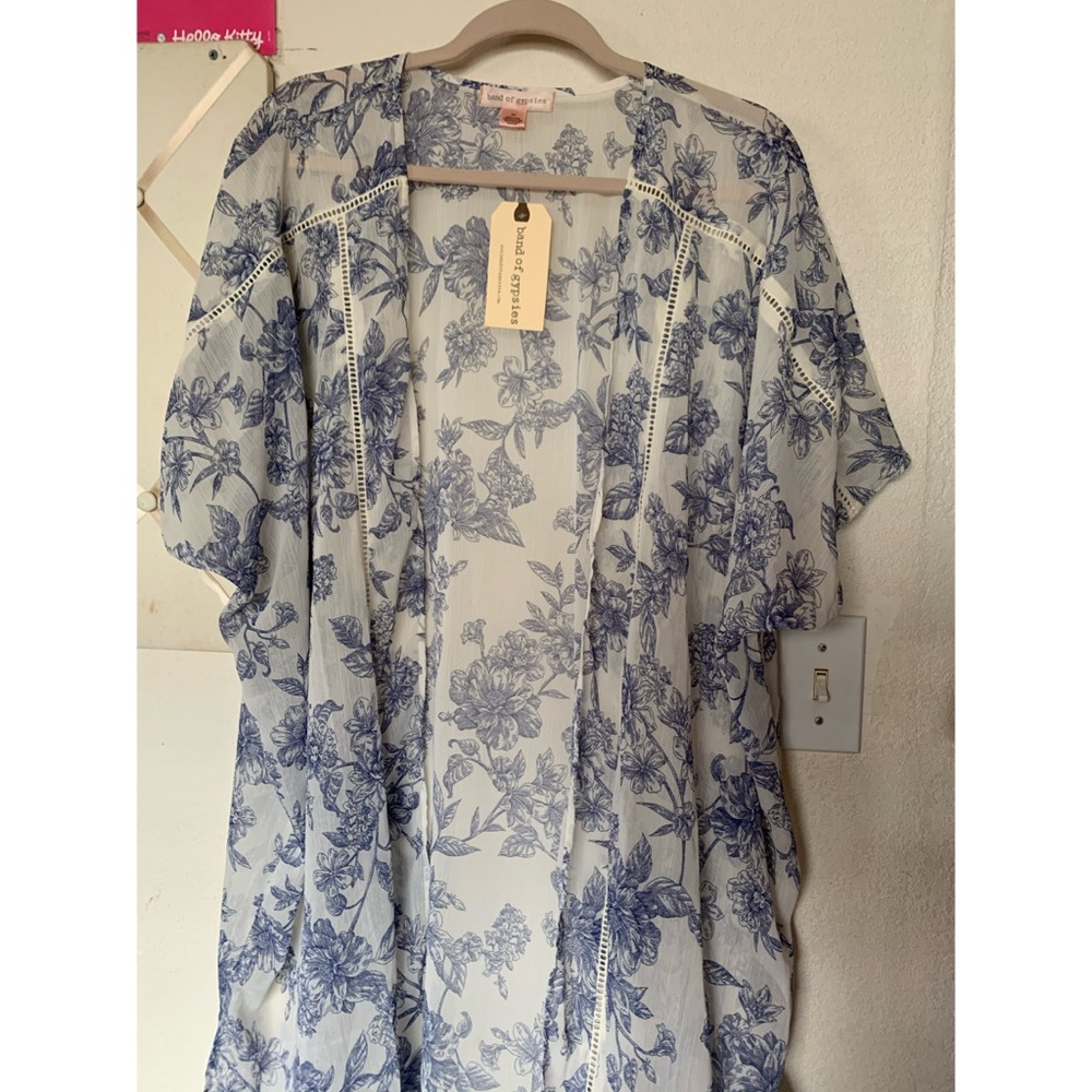 Blue/Cream Floral Print Kimono